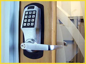 North Coconut Grove FL Locksmith, North Coconut Grove, FL 305-907-3338 North Coconut Grove FL Locksmith, North Coconut Grove, FL 305-907-3338 - 73-08