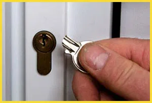 North Coconut Grove FL Locksmith, North Coconut Grove, FL 305-907-3338 - 73-13